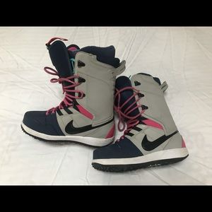 Nike snow board boots 7.5